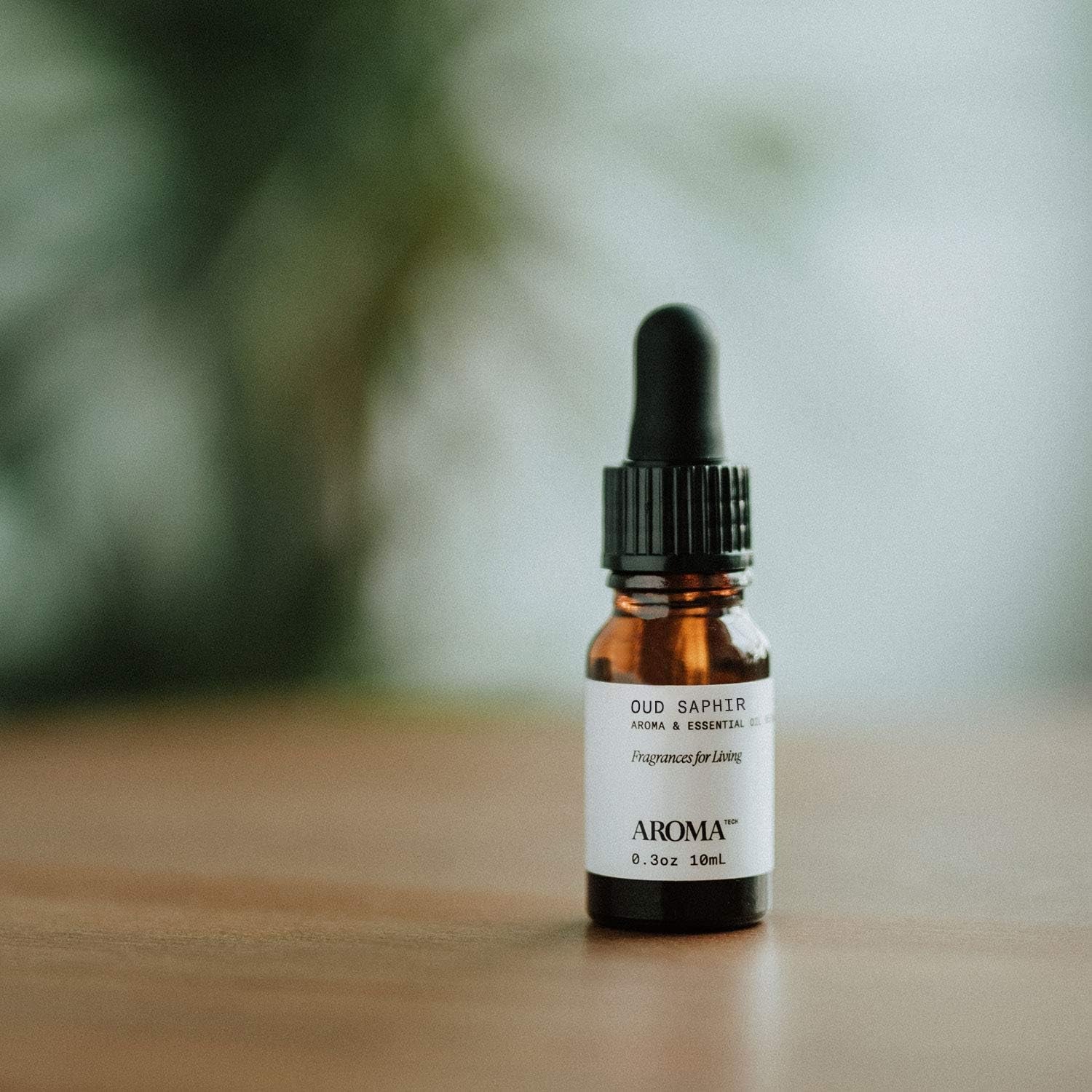 Oud Saphir Aroma Essential Oil Blend: Luxury Hotel Inspired Aromatherapy with for Ultrasonic Diffusers & Nebulizers (10 Ml)