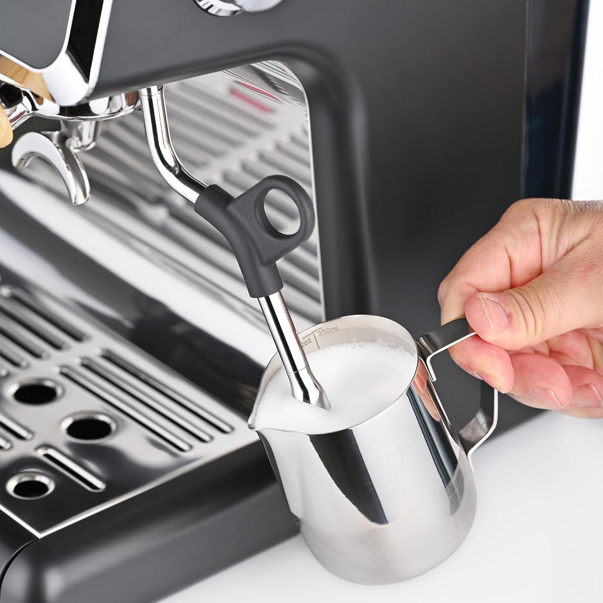 Fully Automatic 19 Bar Espresso Machine with Grinder