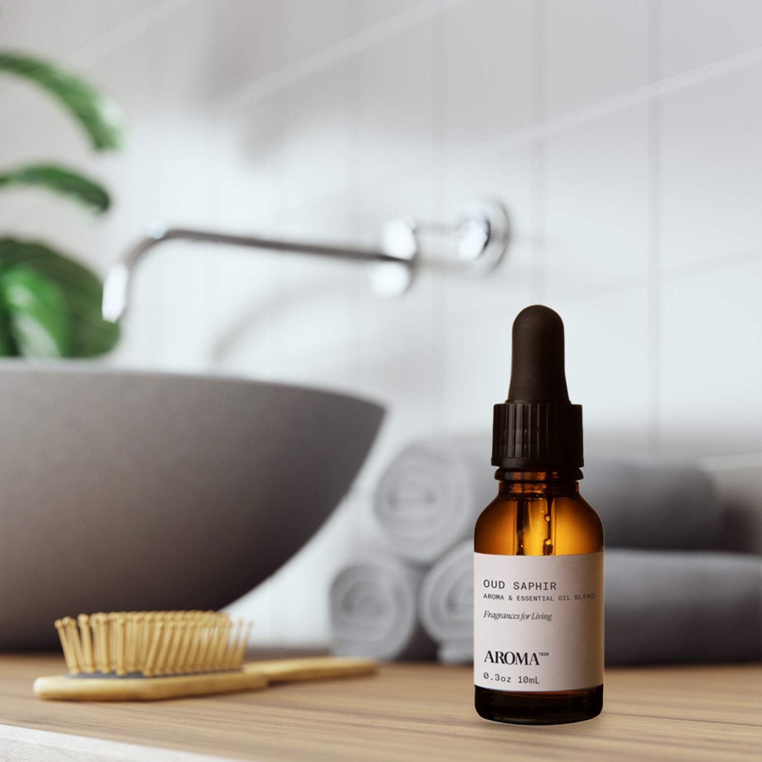 Oud Saphir Aroma Essential Oil Blend: Luxury Hotel Inspired Aromatherapy with for Ultrasonic Diffusers & Nebulizers (10 Ml)