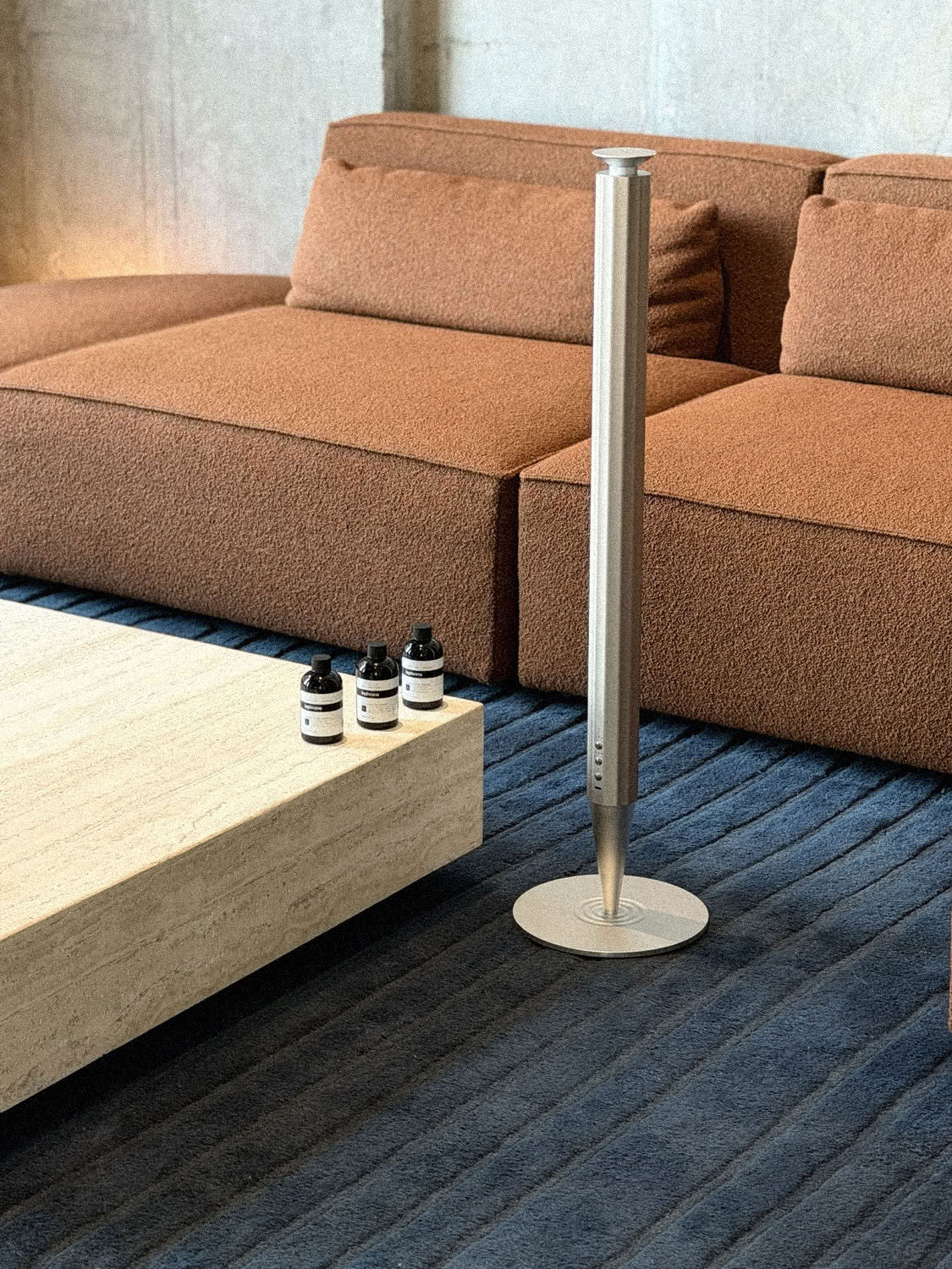 Lephrone H600DL – Floor Standing Waterless Diffuser, Gold
